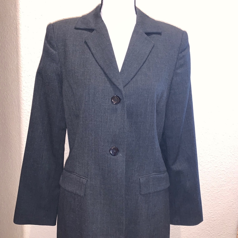 Women's Gray Suit with Pants/Slacks